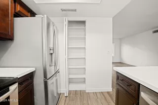 Photo #5: 6725284 Listing