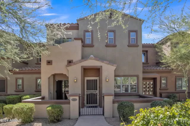 MLS: 6725306 Condo For Sale