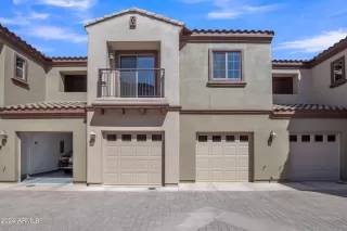 Photo #2: 6725306 Listing