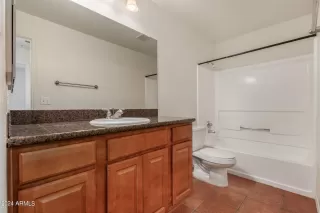 Photo #4: 6725385 Listing