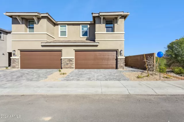 MLS: 6725412 Condo For Sale