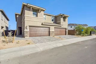 Photo #1: 6725412 Listing