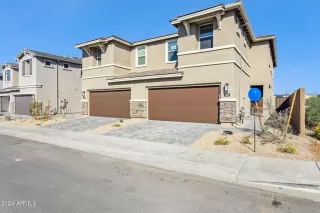 Photo #2: 6725412 Listing
