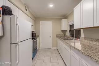 Photo #6: 6725449 Listing