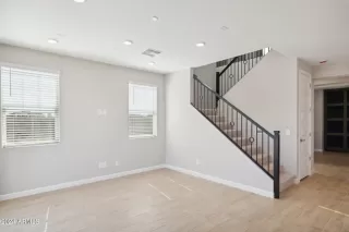 Photo #1: 6725483 Listing