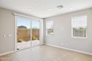 Photo #3: 6725483 Listing