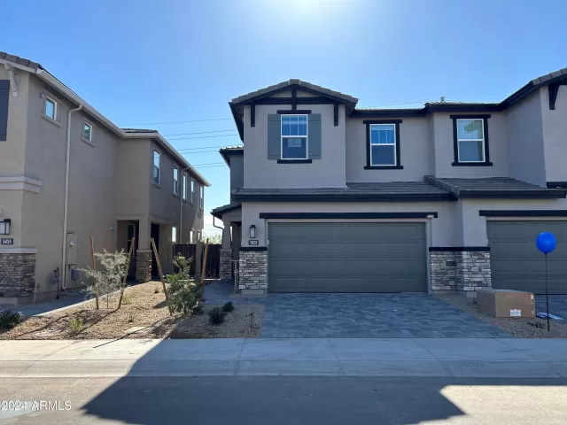 MLS: 6725515 Condo For Sale