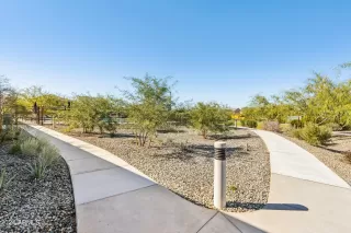 Photo #5: 6725515 Listing