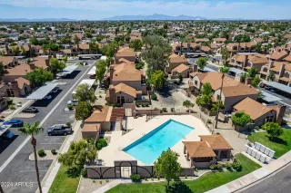 Photo #5: 6725551 Listing