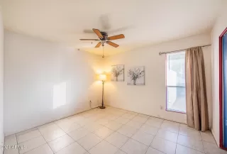 Photo #5: 6725718 Listing