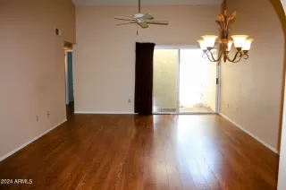 Photo #3: 6726037 Listing 