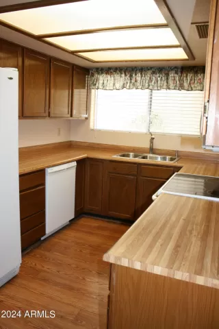 Photo #6: 6726037 Listing 