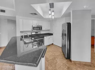 Photo #6: 6726123 Listing