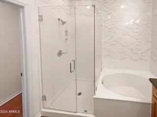 Photo #4: 6726131 Listing