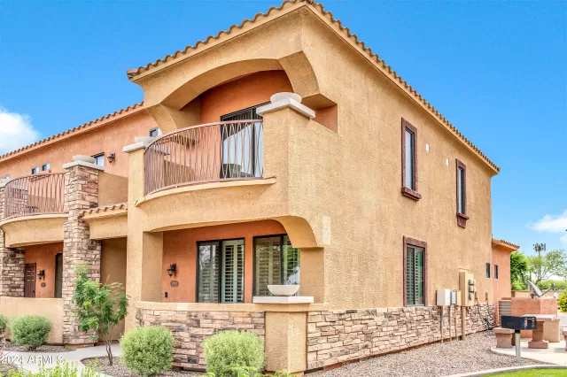 MLS: 6726232 Condo For Sale