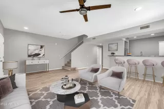 Photo #4: 6726232 Listing