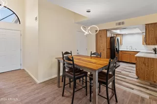 Photo #4: 6726372 Listing 