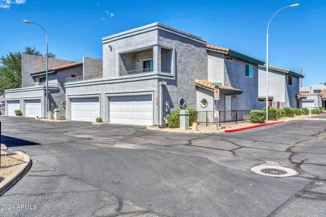 MLS: 6726417 Condo For Sale