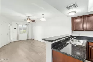 Photo #4: 6726521 Listing 