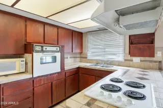 Photo #2: 6726547 Listing