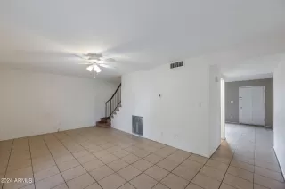 Photo #5: 6726547 Listing