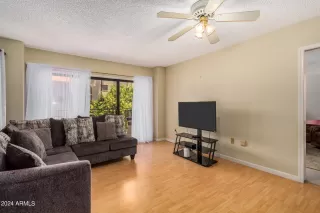 Photo #2: 6726801 Listing