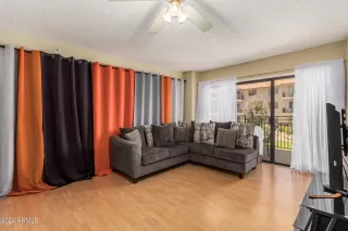 Photo #5: 6726801 Listing