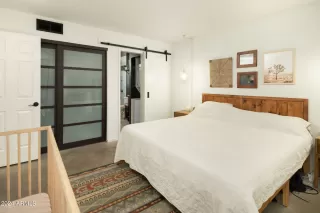 Photo #6: 6726907 Listing