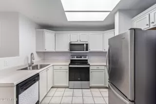 Photo #1: 6726919 Listing