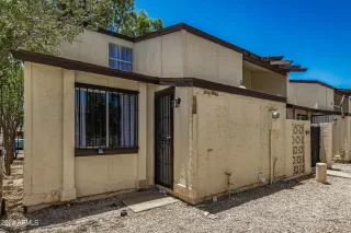 Photo #4: 6726923 Listing