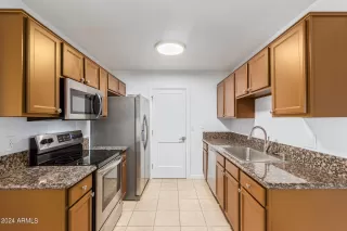 Photo #5: 6727064 Listing