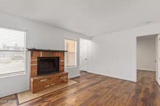 Photo #6: 6727064 Listing