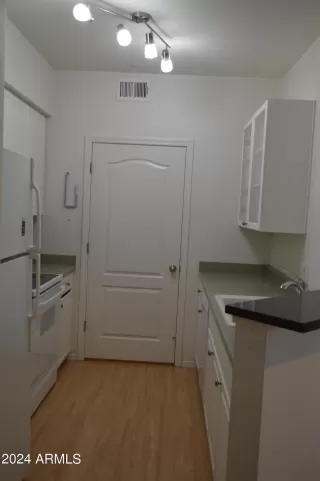 Photo #3: 6727160 Listing 