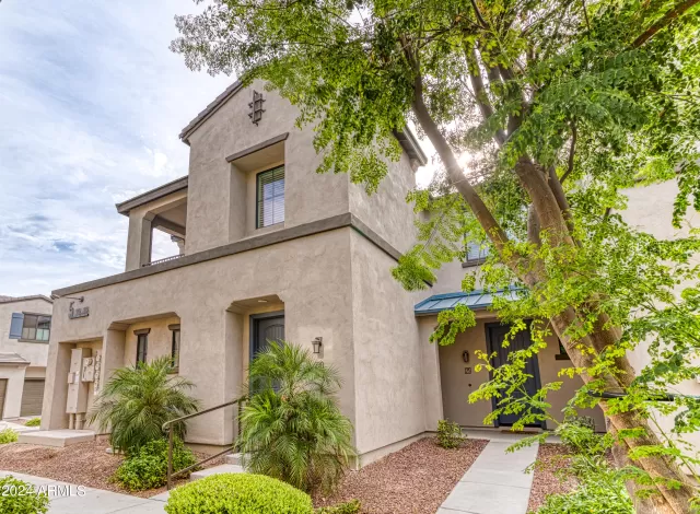 MLS: 6727327 Condo For Sale