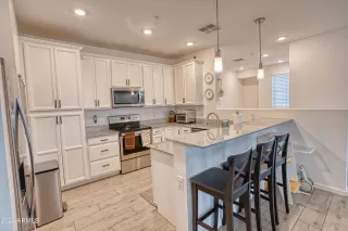 Photo #1: 6727327 Listing 