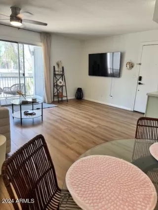 Photo #3: 6727389 Listing 