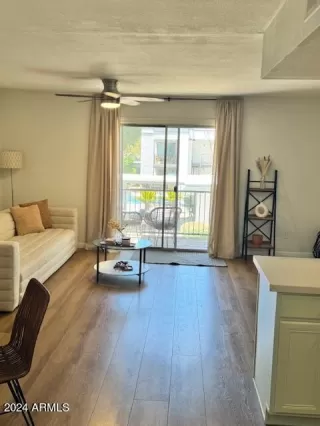 Photo #4: 6727389 Listing 