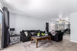 Photo #5: 6727516 Listing 