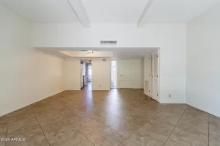 Photo #4: 6727581 Listing