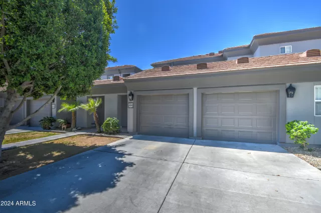 MLS: 6727625 Condo For Sale