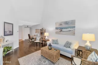 Photo #4: 6727690 Listing