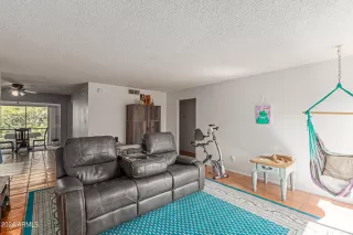 Photo #4: 6727709 Listing 