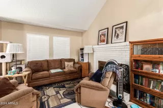 Photo #4: 6727880 Listing 