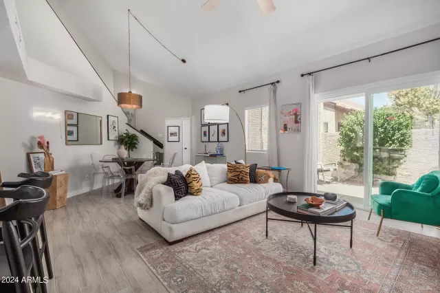 MLS: 6727989 Condo For Sale