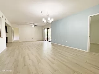 Photo #2: 6727999 Listing