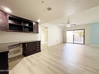 Photo #4: 6727999 Listing