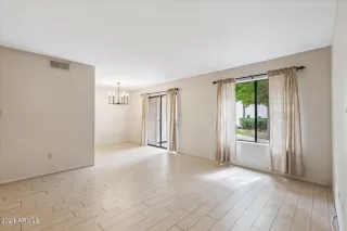 Photo #3: 6728087 Listing 