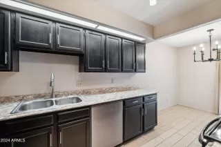 Photo #5: 6728087 Listing 