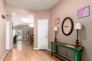 Photo #4: 6728121 Listing