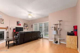 Photo #5: 6728121 Listing